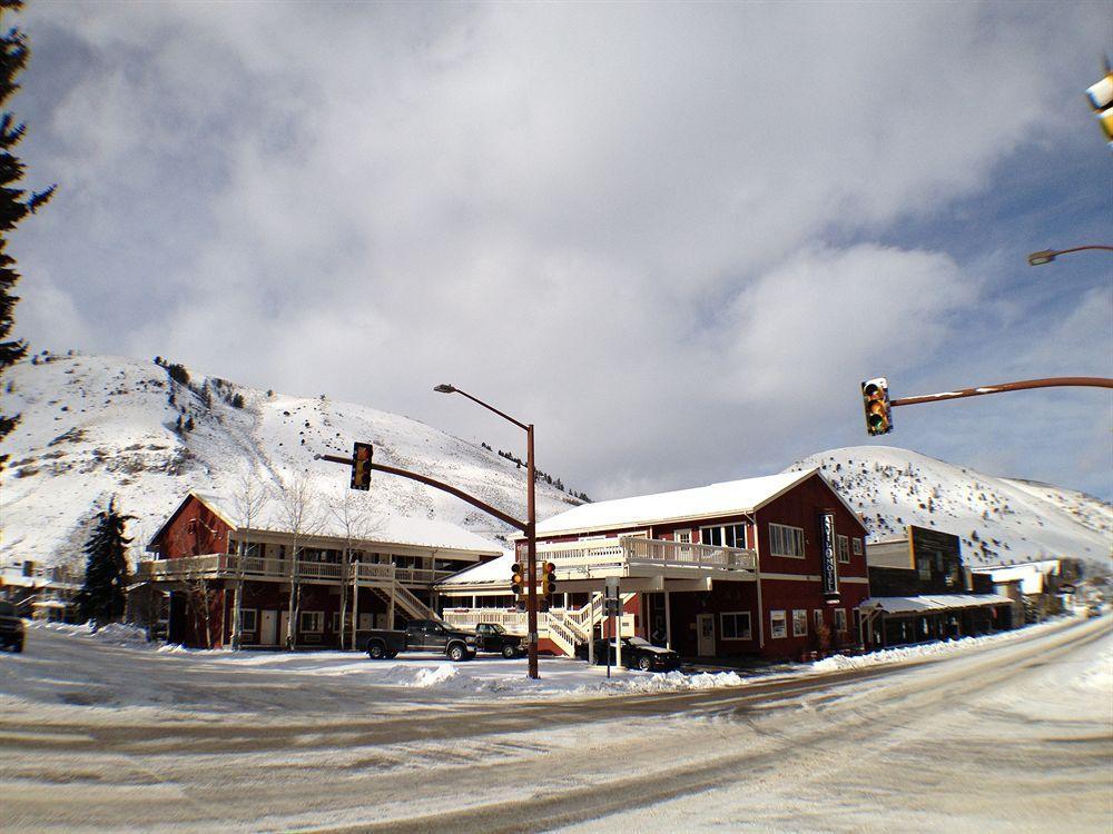 Anvil Hotel Jackson Exterior photo